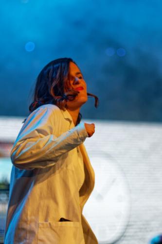 016-Blouse-blanche-emportee