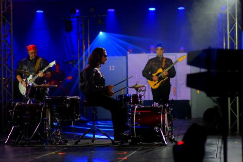 025 Hotel-California 3-gratteux-1-batteur