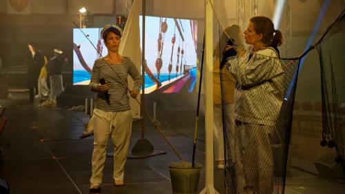 030 Peche-au-filet-ou-bien-a-la-canne