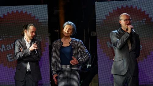 025-Barbie-vieille-2Zic